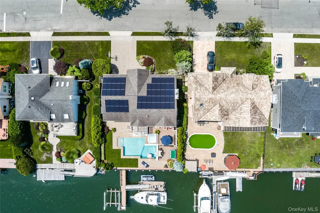 2883 Shore Drive Merrick NY 11566