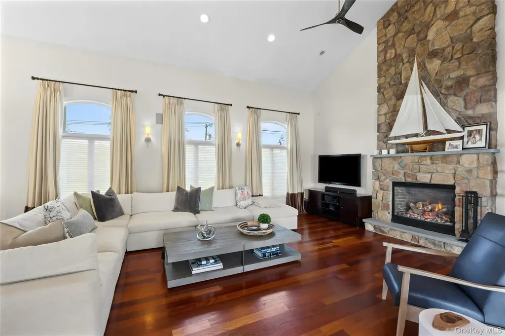 2883 Shore Drive Merrick NY 11566