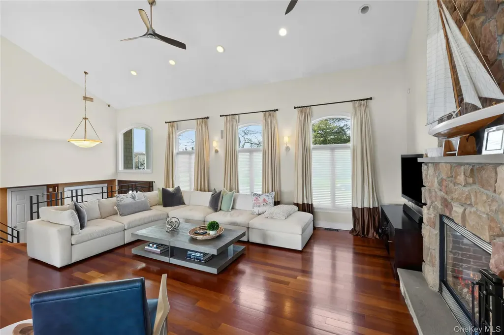 2883 Shore Drive Merrick NY 11566