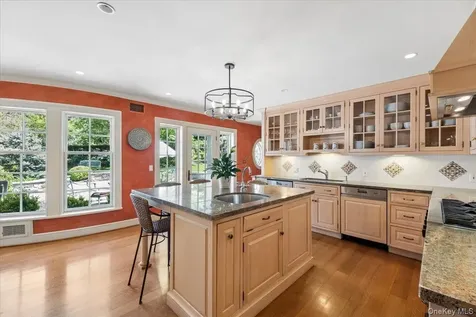 14 Bonnie Briar Lane Larchmont NY 10538