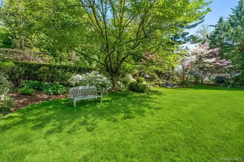 14 Bonnie Briar Lane Larchmont NY 10538