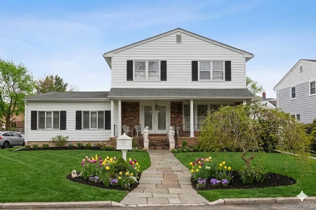 20 Old Farm Road Scarsdale NY 10583