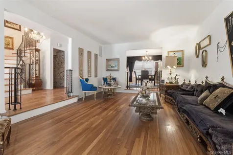 20 Old Farm Road Scarsdale NY 10583