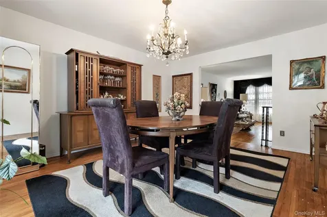 20 Old Farm Road Scarsdale NY 10583