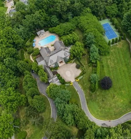 660 Chicken Valley Road Matinecock NY 11560