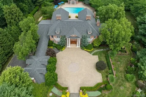 660 Chicken Valley Road Matinecock NY 11560