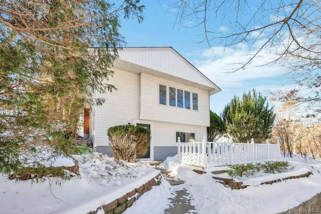 435 Echo Avenue Sound Beach NY 11789