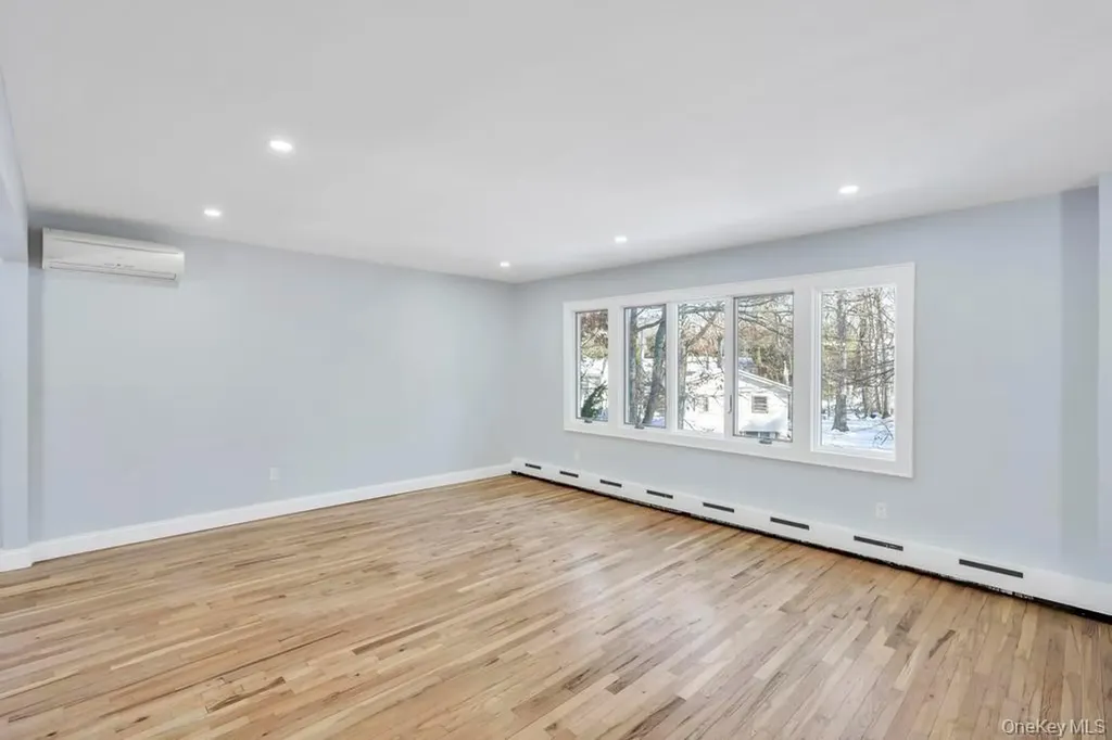 435 Echo Avenue Sound Beach NY 11789