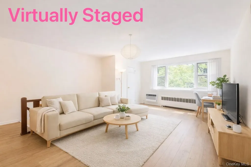 6708 152 Flushing NY 11367