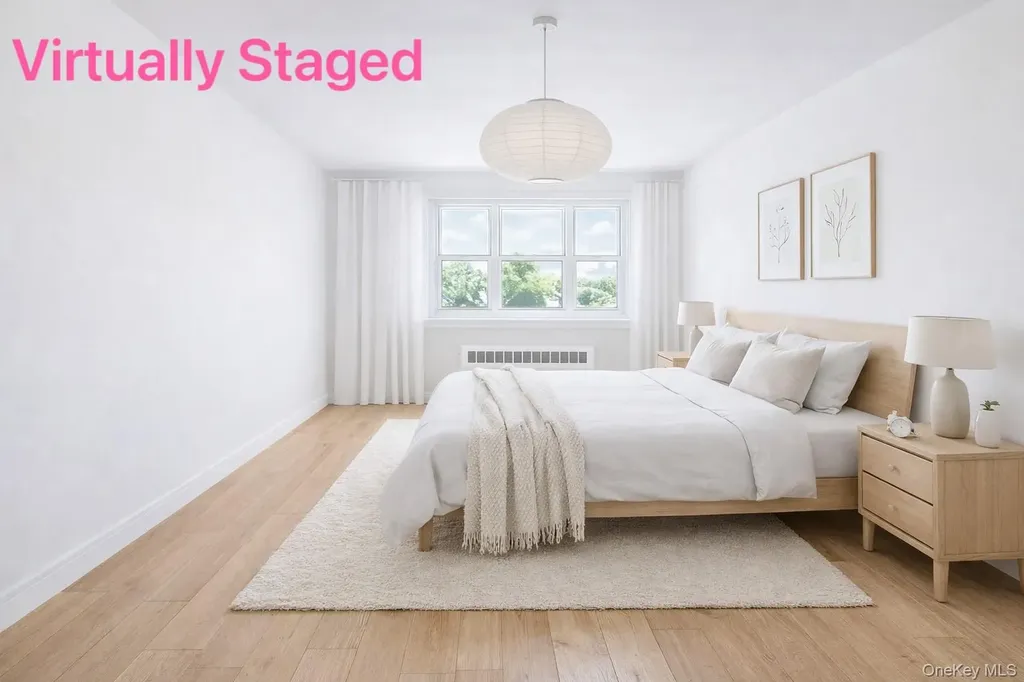 6708 152 Flushing NY 11367