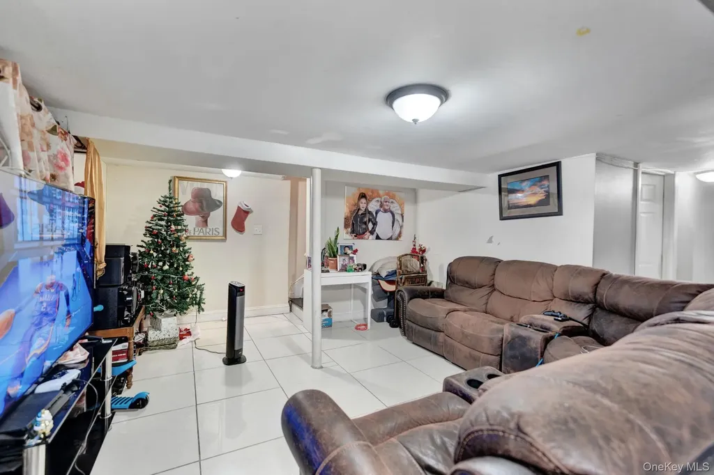 296 Arlington Avenue Brooklyn NY 11208