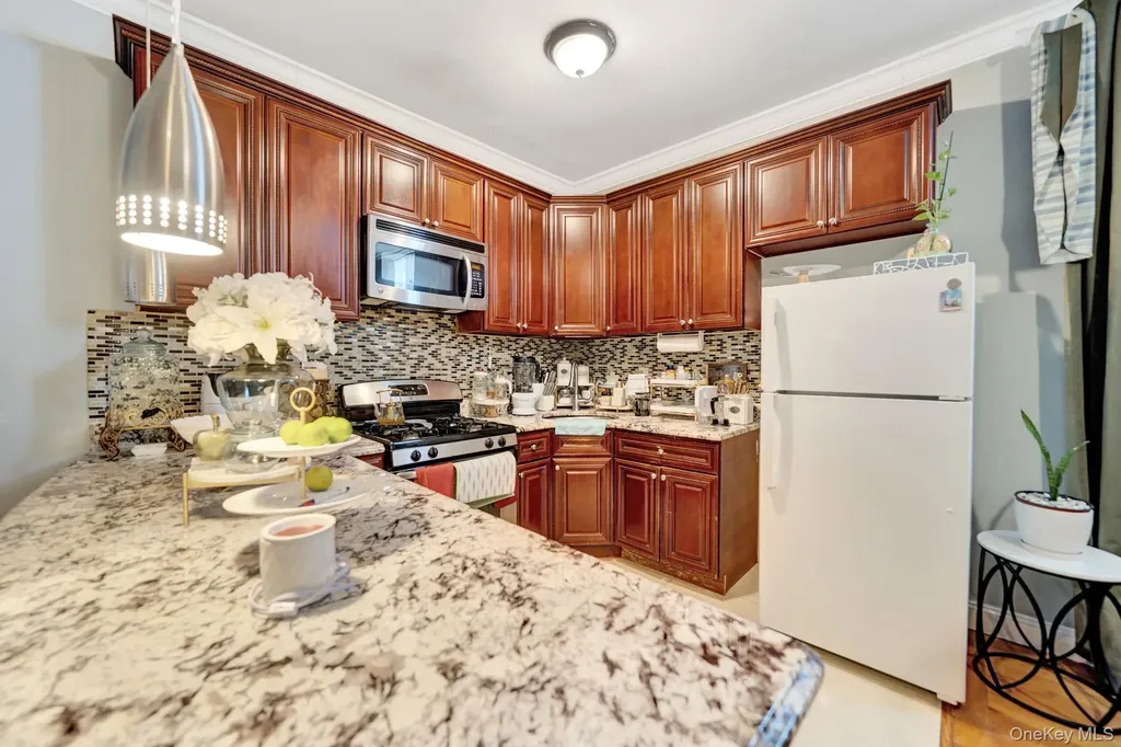 296 Arlington Avenue Brooklyn NY 11208