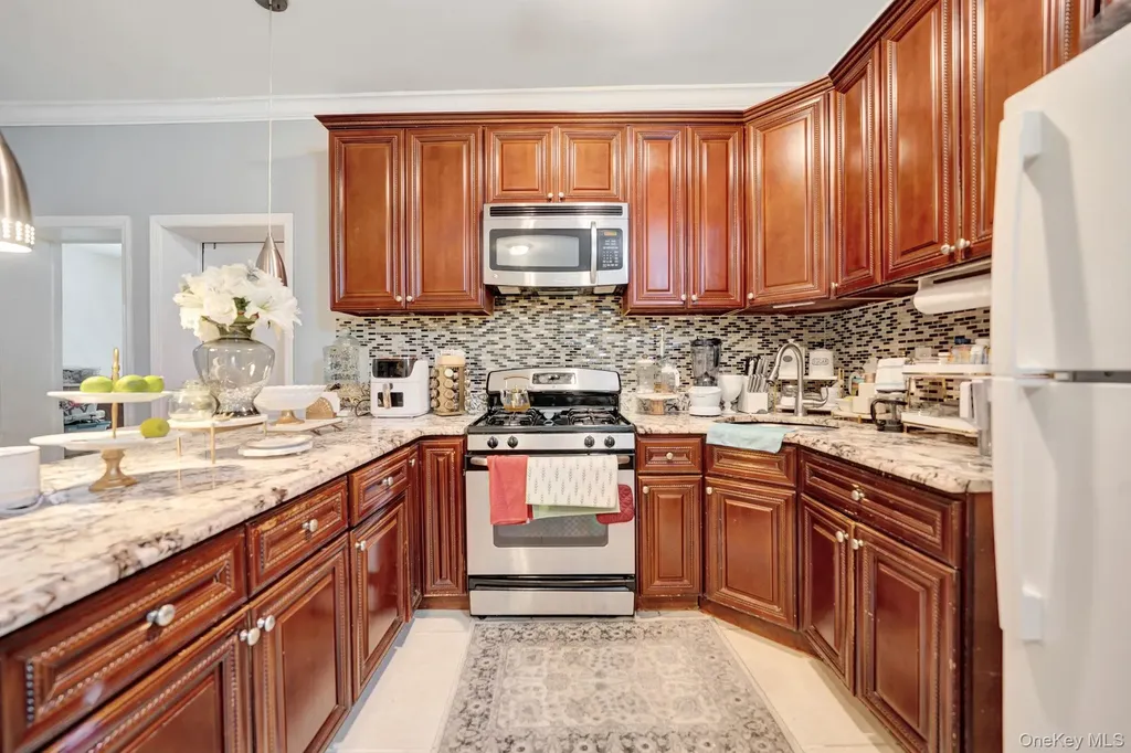 296 Arlington Avenue Brooklyn NY 11208