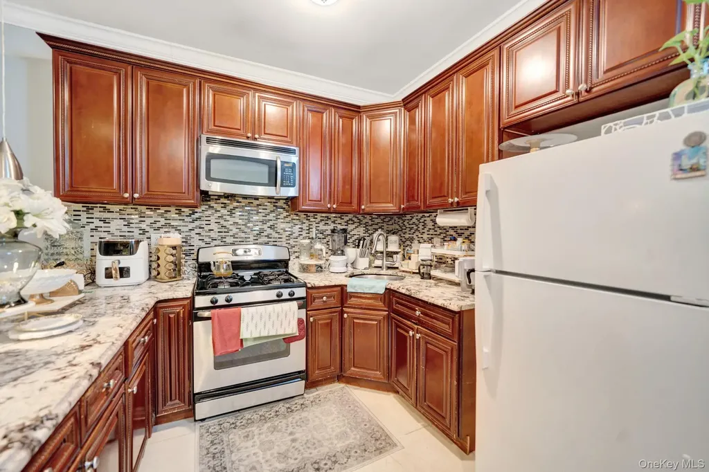 296 Arlington Avenue Brooklyn NY 11208