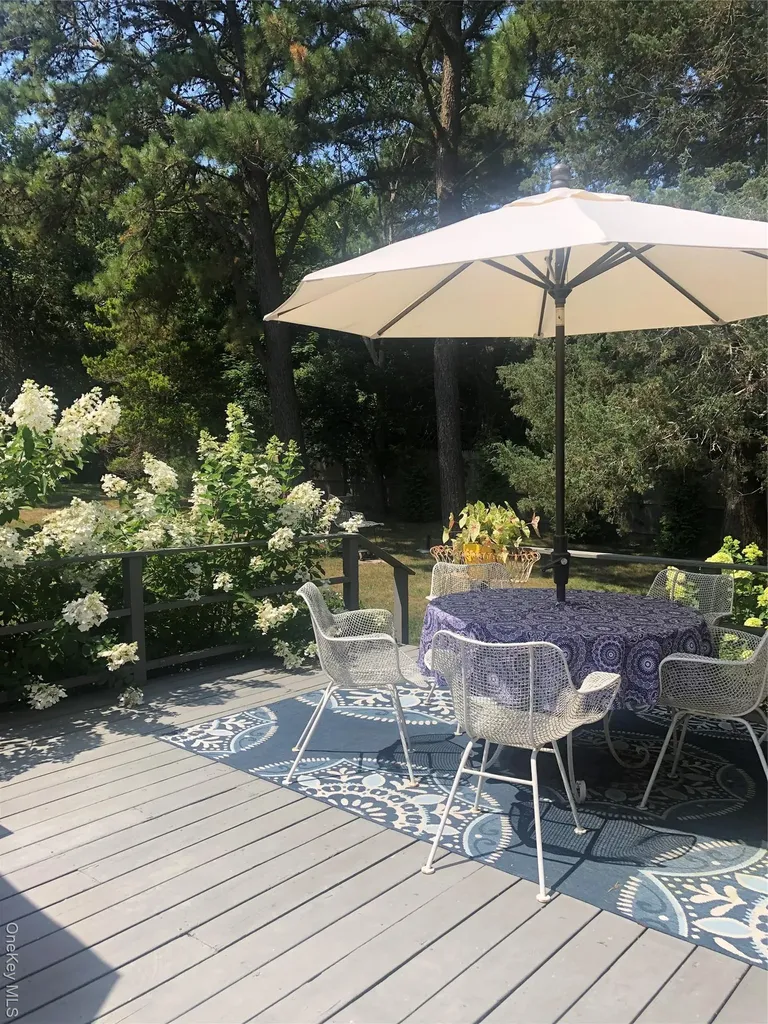 23 Hampton Harbor Road Hampton Bays NY 11946