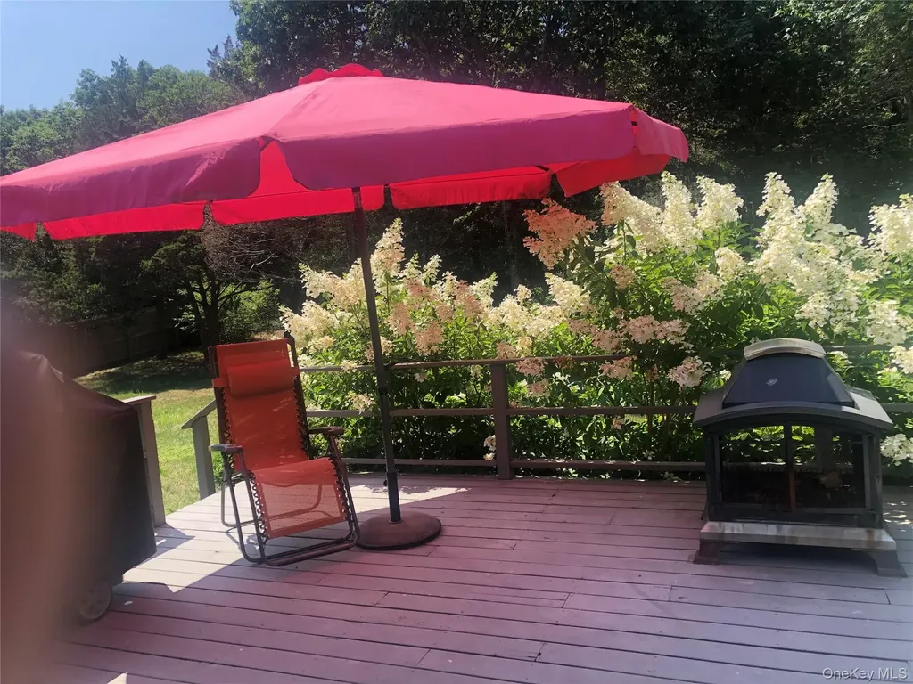 23 Hampton Harbor Road Hampton Bays NY 11946