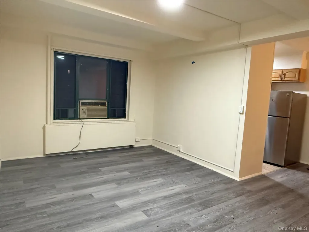 2240 E Tremont Avenue Bronx NY 10462