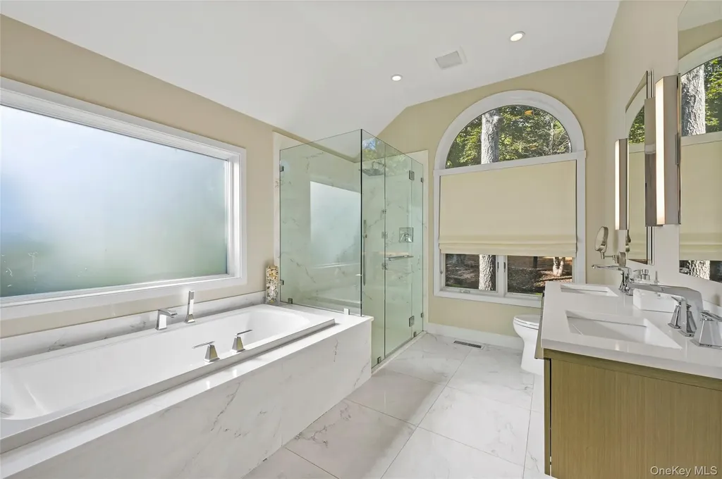 6 Bridle Path Westhampton Beach NY 11978