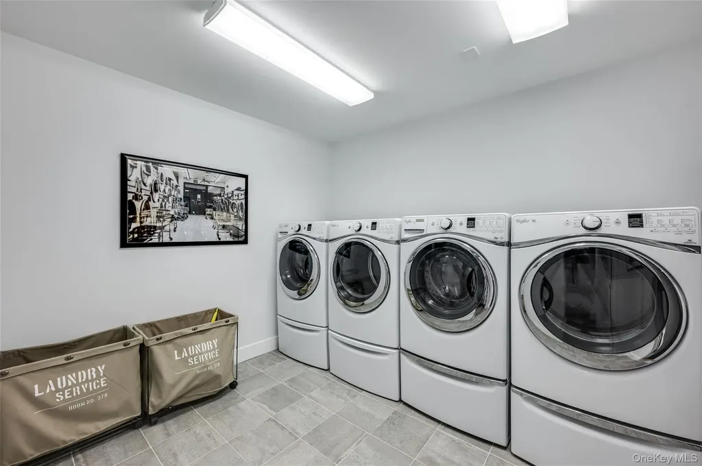 6 Bridle Path Westhampton Beach NY 11978