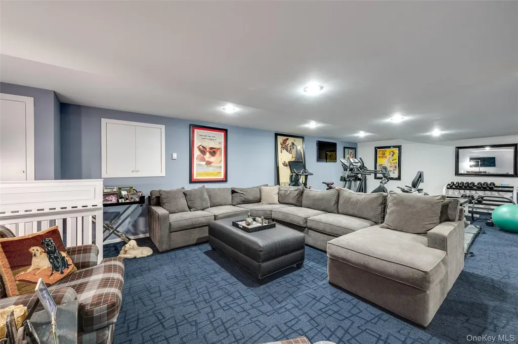 6 Bridle Path Westhampton Beach NY 11978