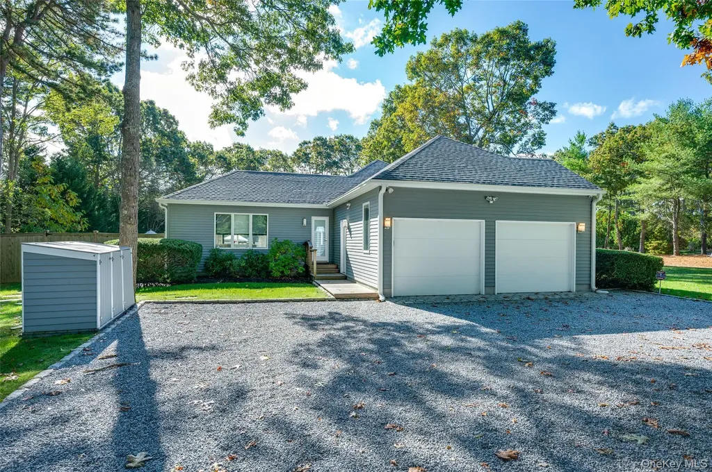6 Bridle Path Westhampton Beach NY 11978