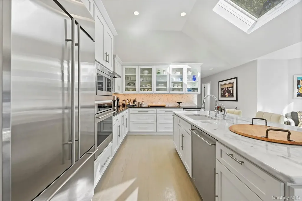 6 Bridle Path Westhampton Beach NY 11978