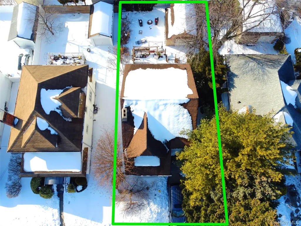 4328 168th Street Flushing NY 11358