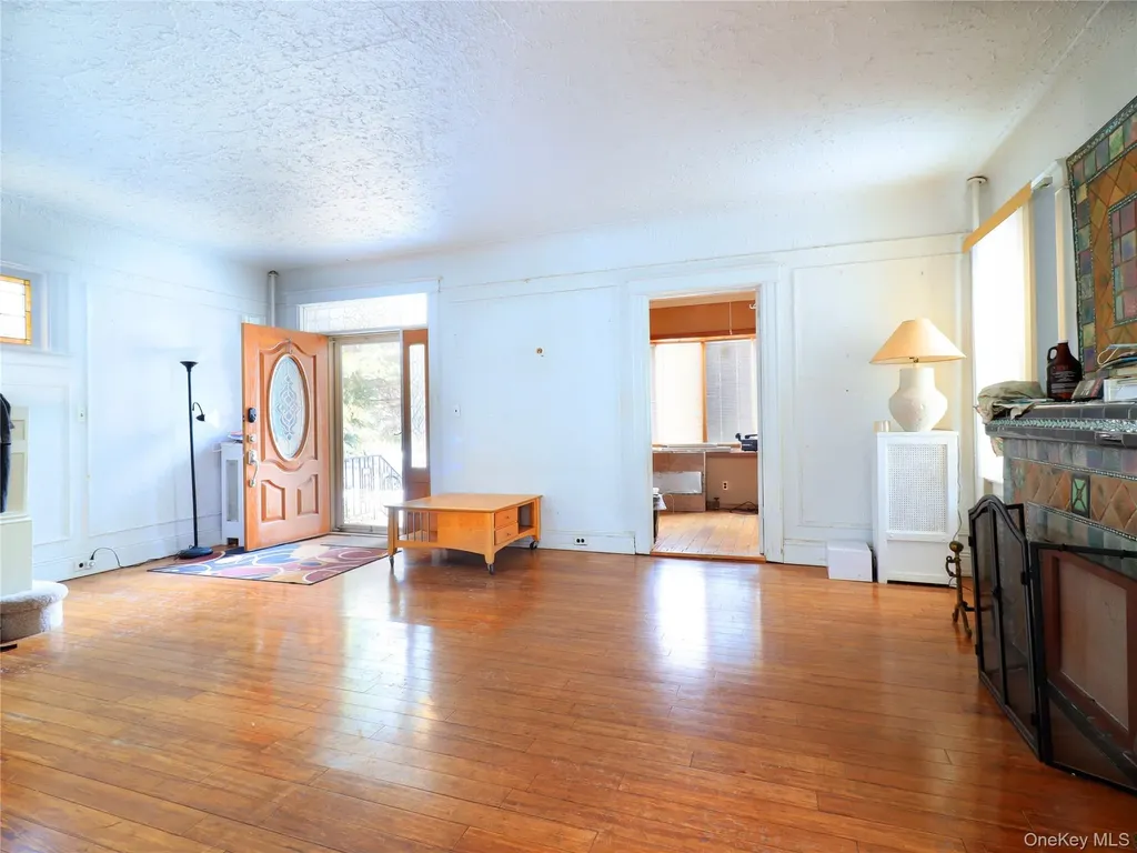 4328 168th Street Flushing NY 11358