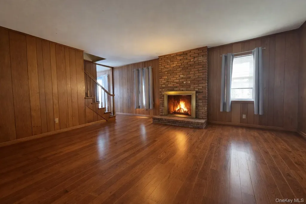 1128 Roanoke Avenue Riverhead NY 11901