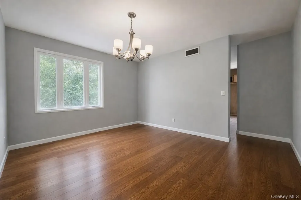 1128 Roanoke Avenue Riverhead NY 11901