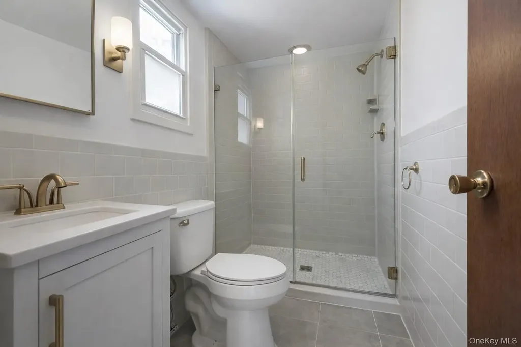 1128 Roanoke Avenue Riverhead NY 11901