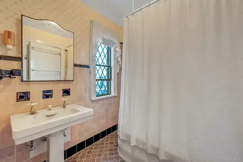 514 N Wagner Avenue Mamaroneck NY 10543