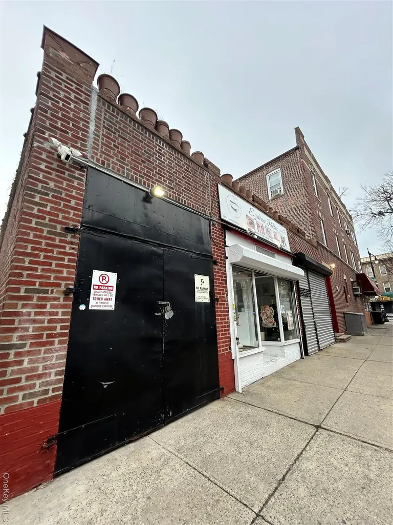 66-01 Myrtle Avenue Glendale NY 11385