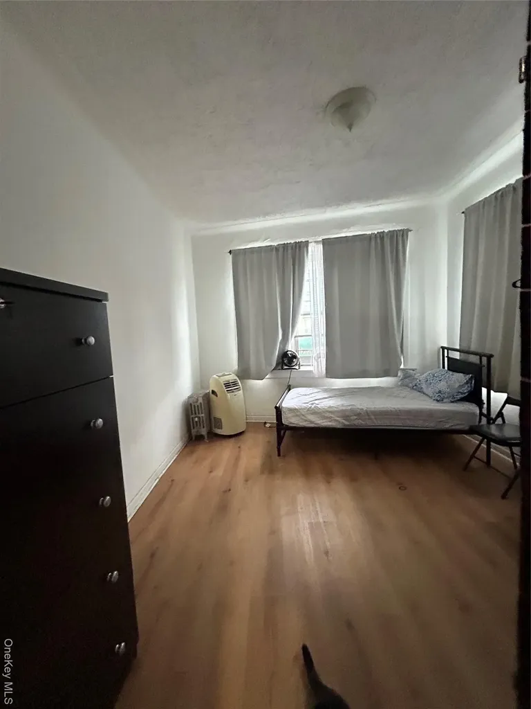 66-01 Myrtle Avenue Glendale NY 11385