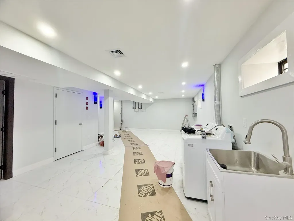 13912 111th Avenue Jamaica NY 11435