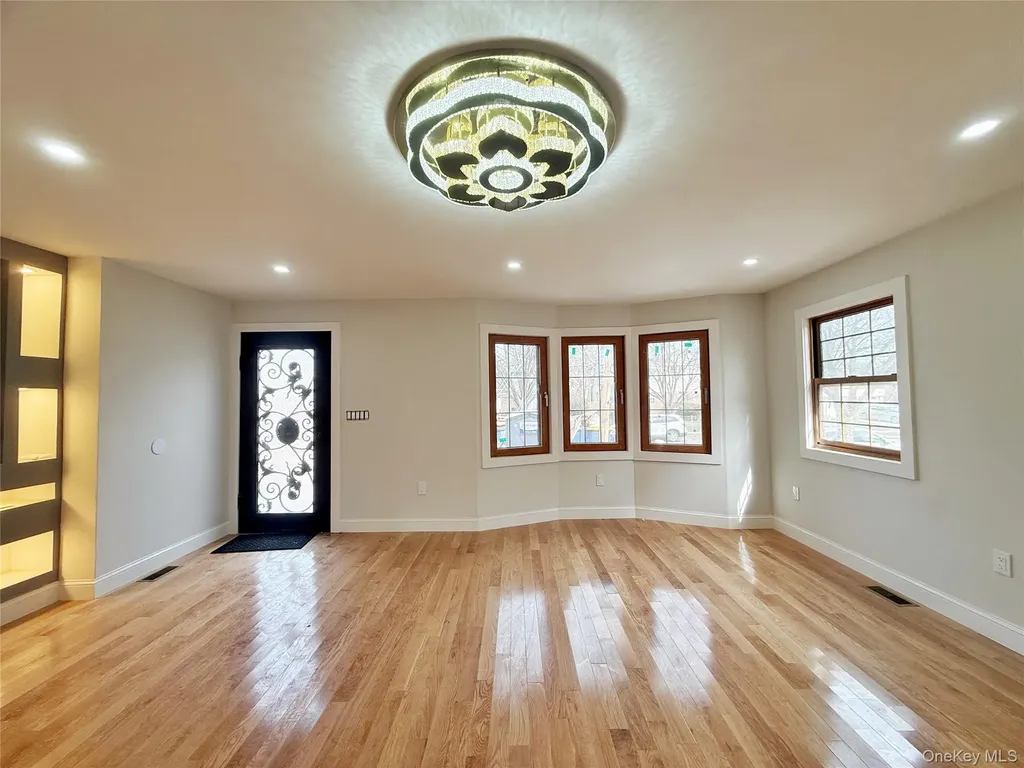 13912 111th Avenue Jamaica NY 11435