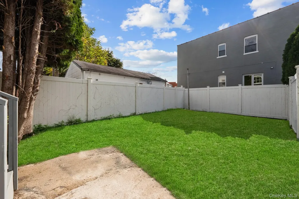 5206 Avenue M Brooklyn NY 11234