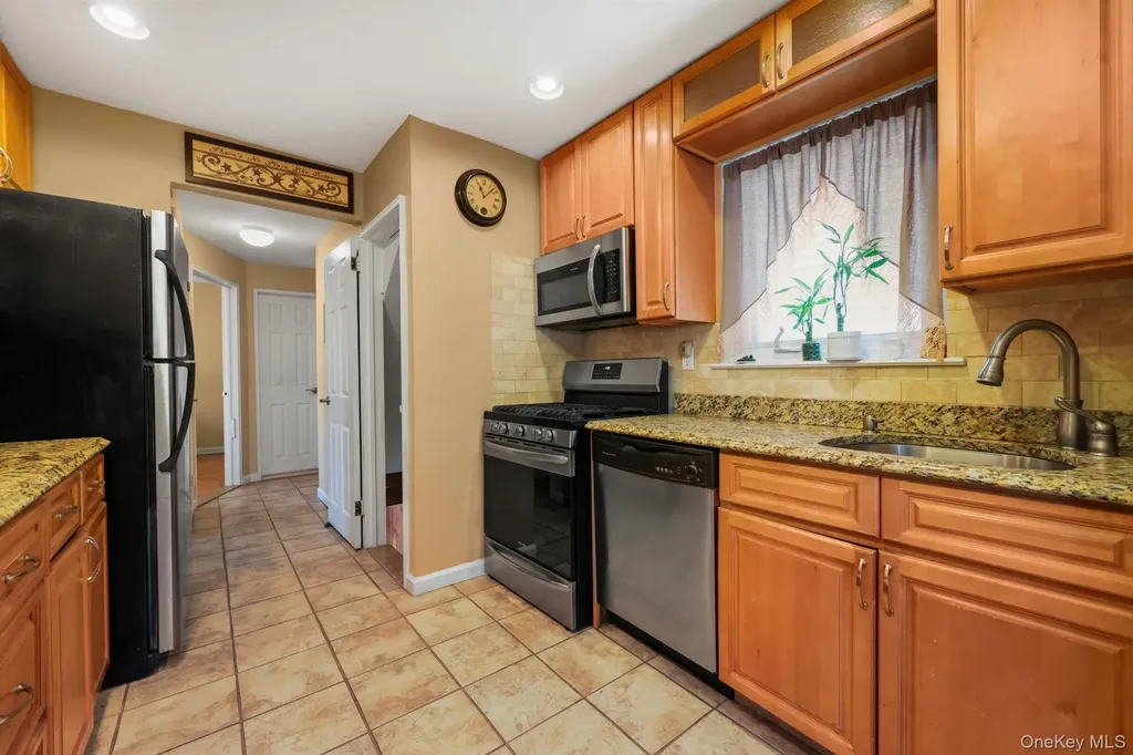 2080 Virgil Place Bronx NY 10473