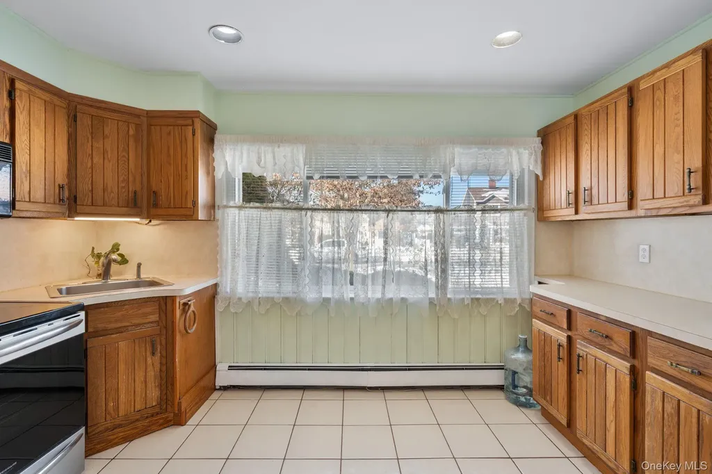 51 Shepherd Lane Levittown NY 11756
