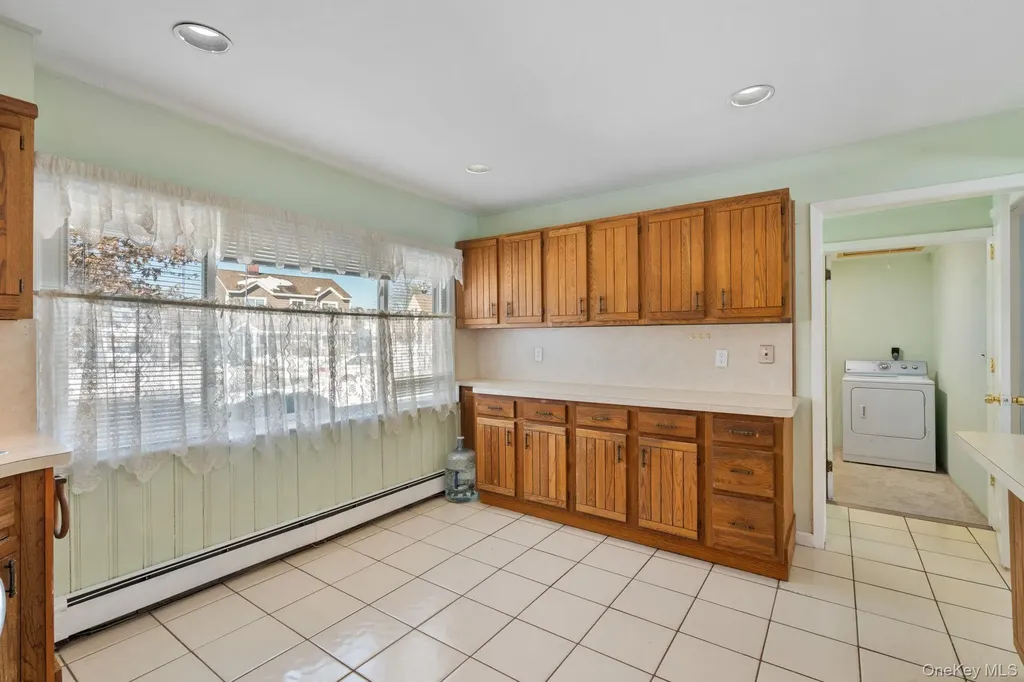 51 Shepherd Lane Levittown NY 11756