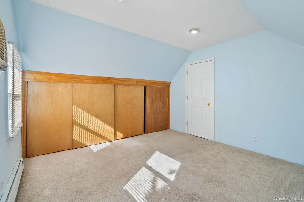 51 Shepherd Lane Levittown NY 11756