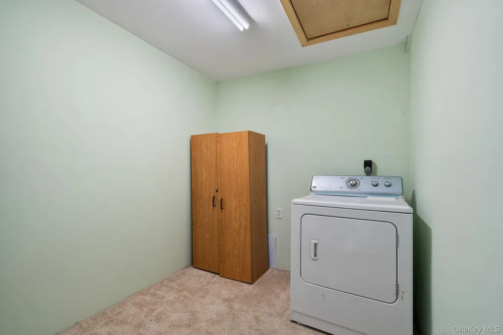 51 Shepherd Lane Levittown NY 11756
