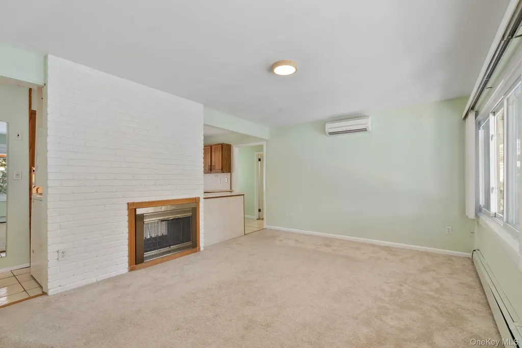 51 Shepherd Lane Levittown NY 11756