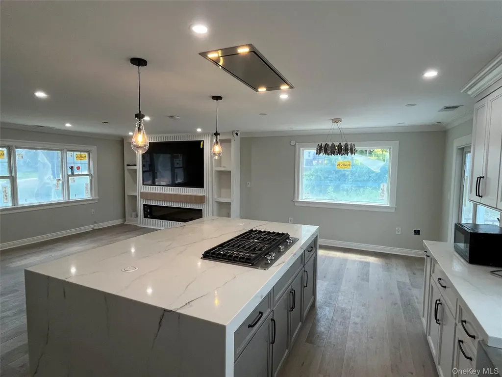 4 Glen Court Poughkeepsie NY 12603