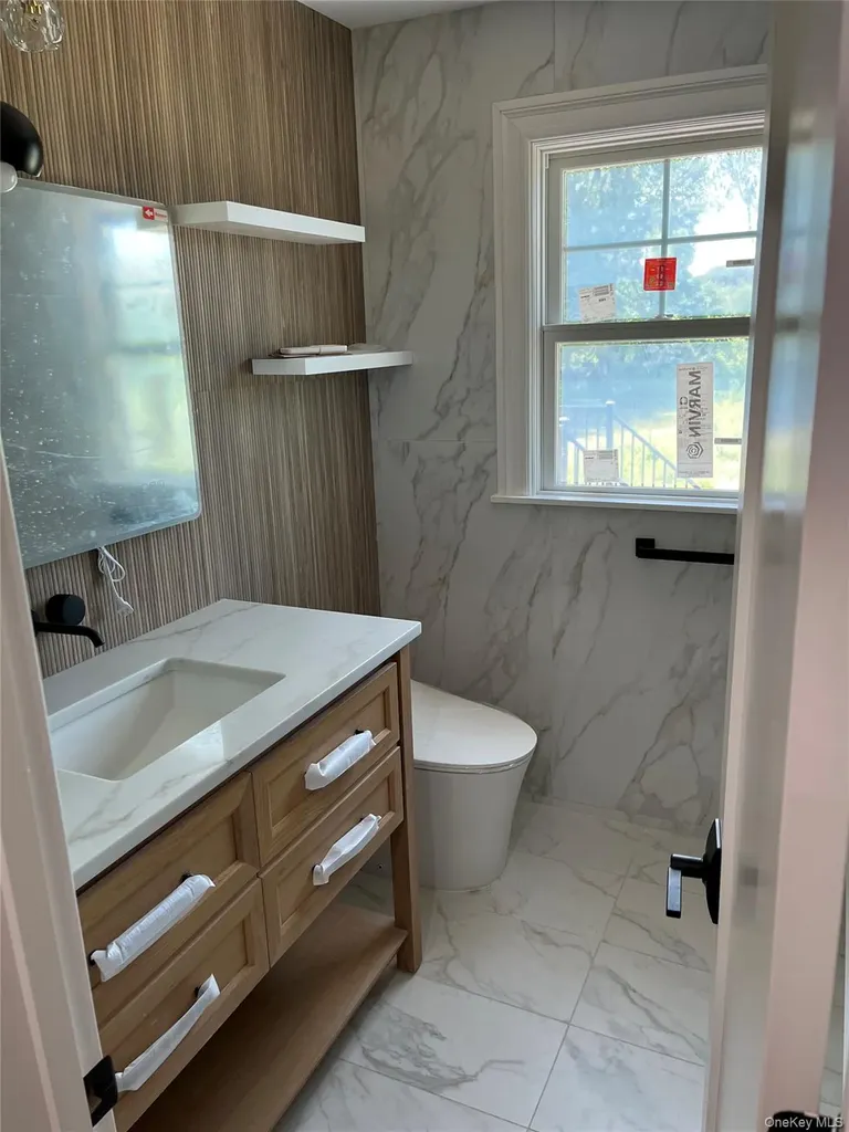 4 Glen Court Poughkeepsie NY 12603