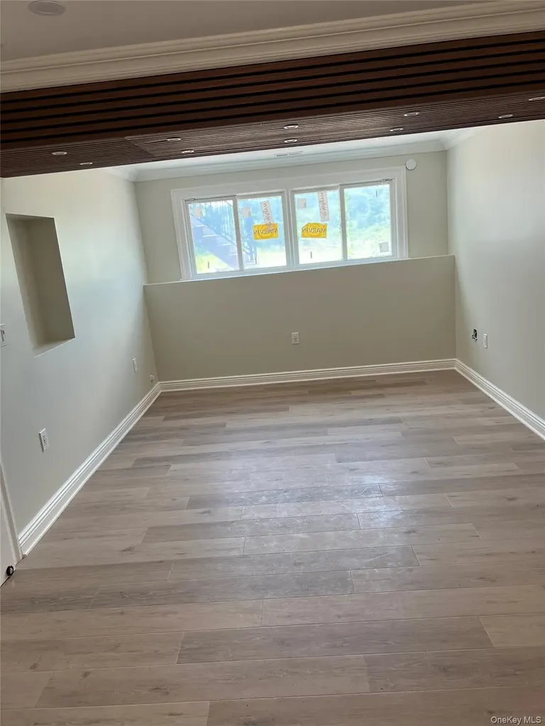 4 Glen Court Poughkeepsie NY 12603