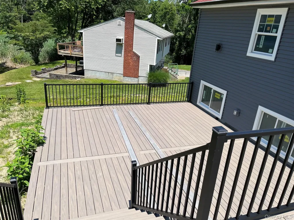 4 Glen Court Poughkeepsie NY 12603