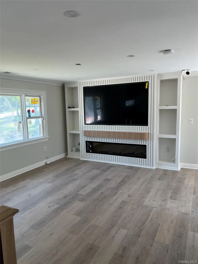 4 Glen Court Poughkeepsie NY 12603