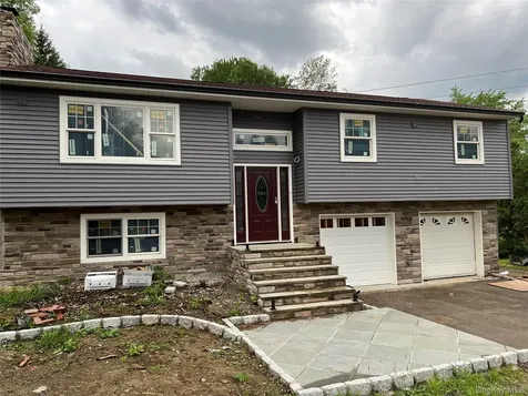 4 Glen Court Poughkeepsie NY 12603