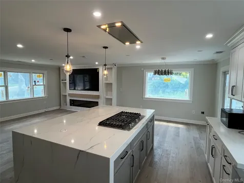 4 Glen Court Poughkeepsie NY 12603